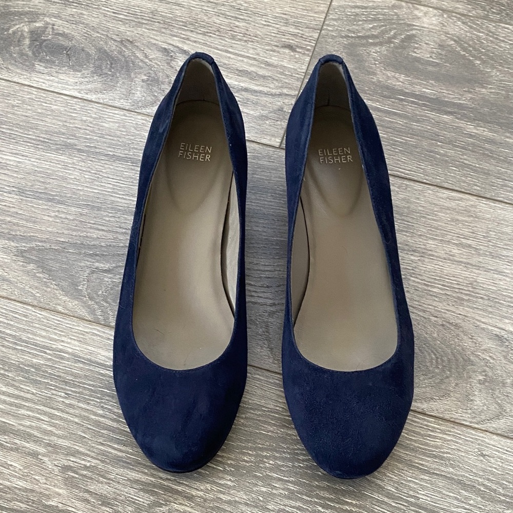 Eileen Fisher - Navy Blue Suede Pumps - Size 10